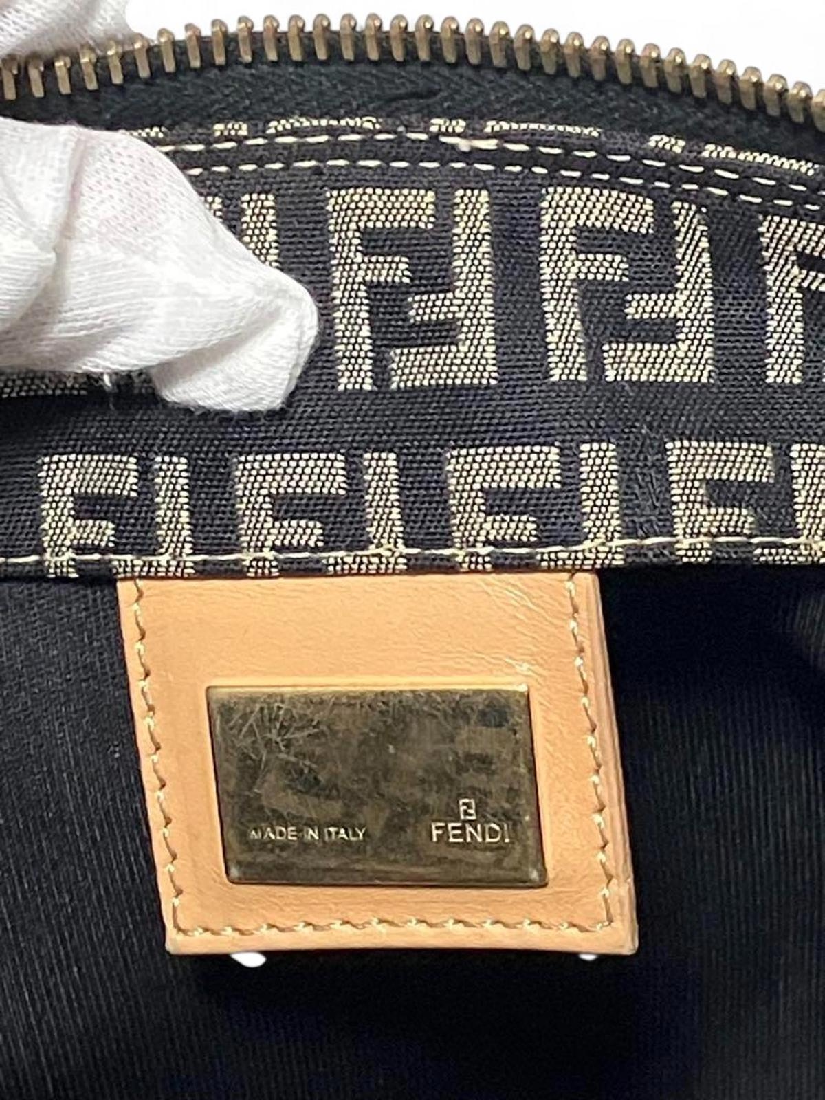 Fendi - Shoulder Bag FF Logo Pattern