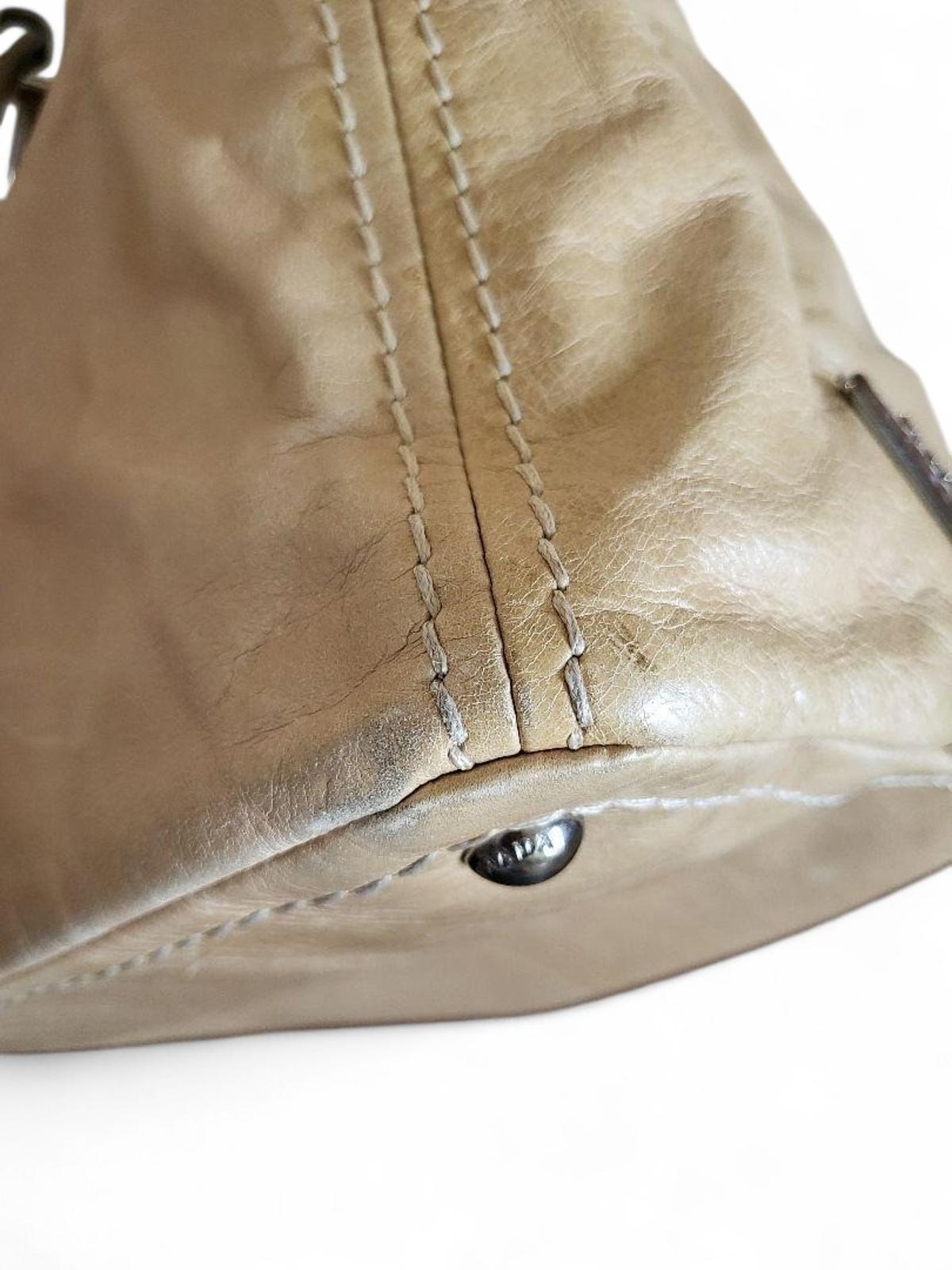 Prada - Beige Leather Handbag