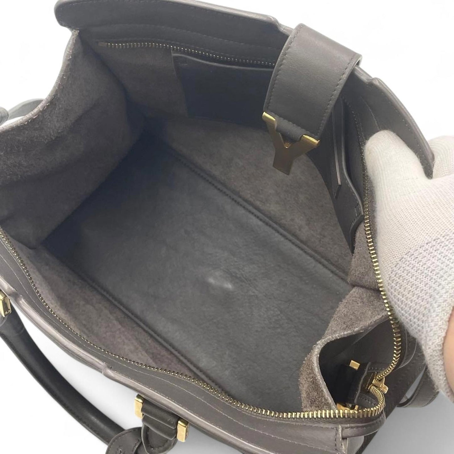 Saint Laurent - Black Leather Handbag Gold Hardware