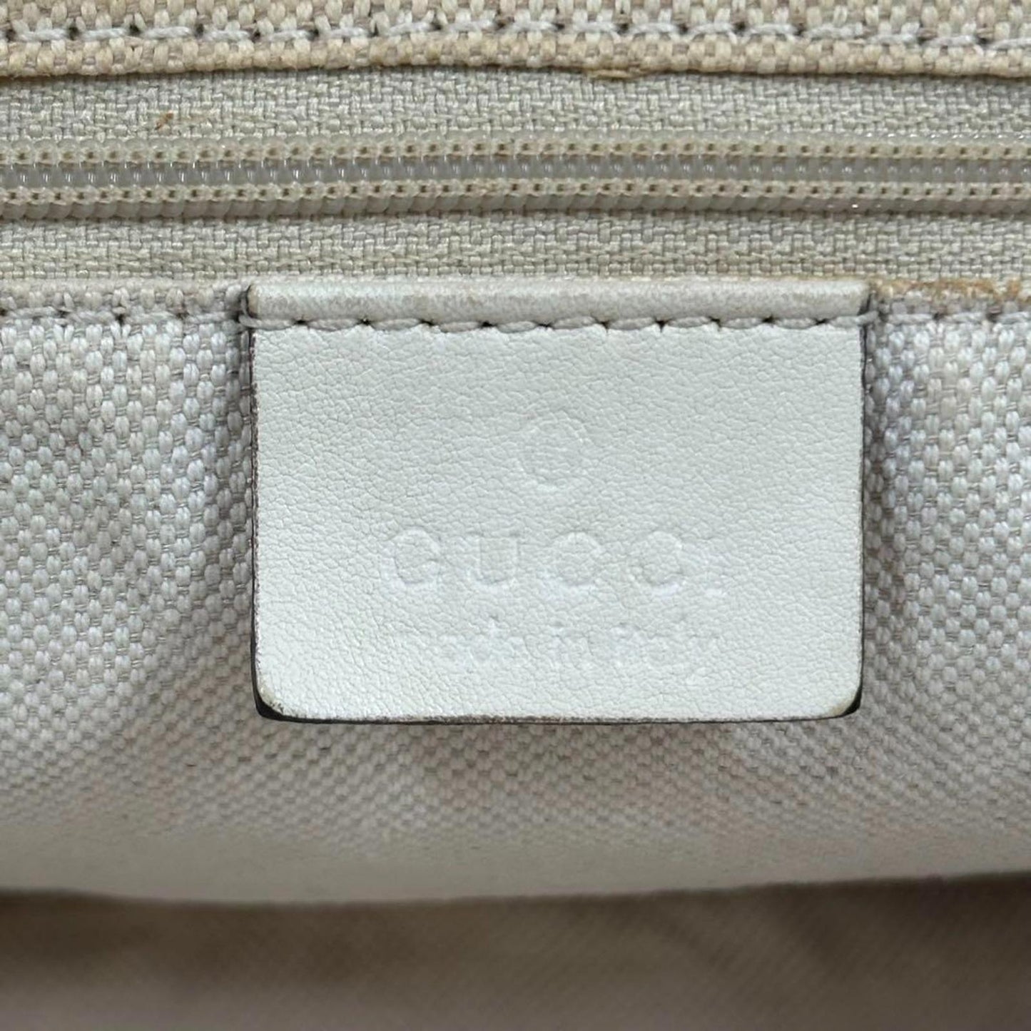 Gucci - White Leather Handbag Signature Logo