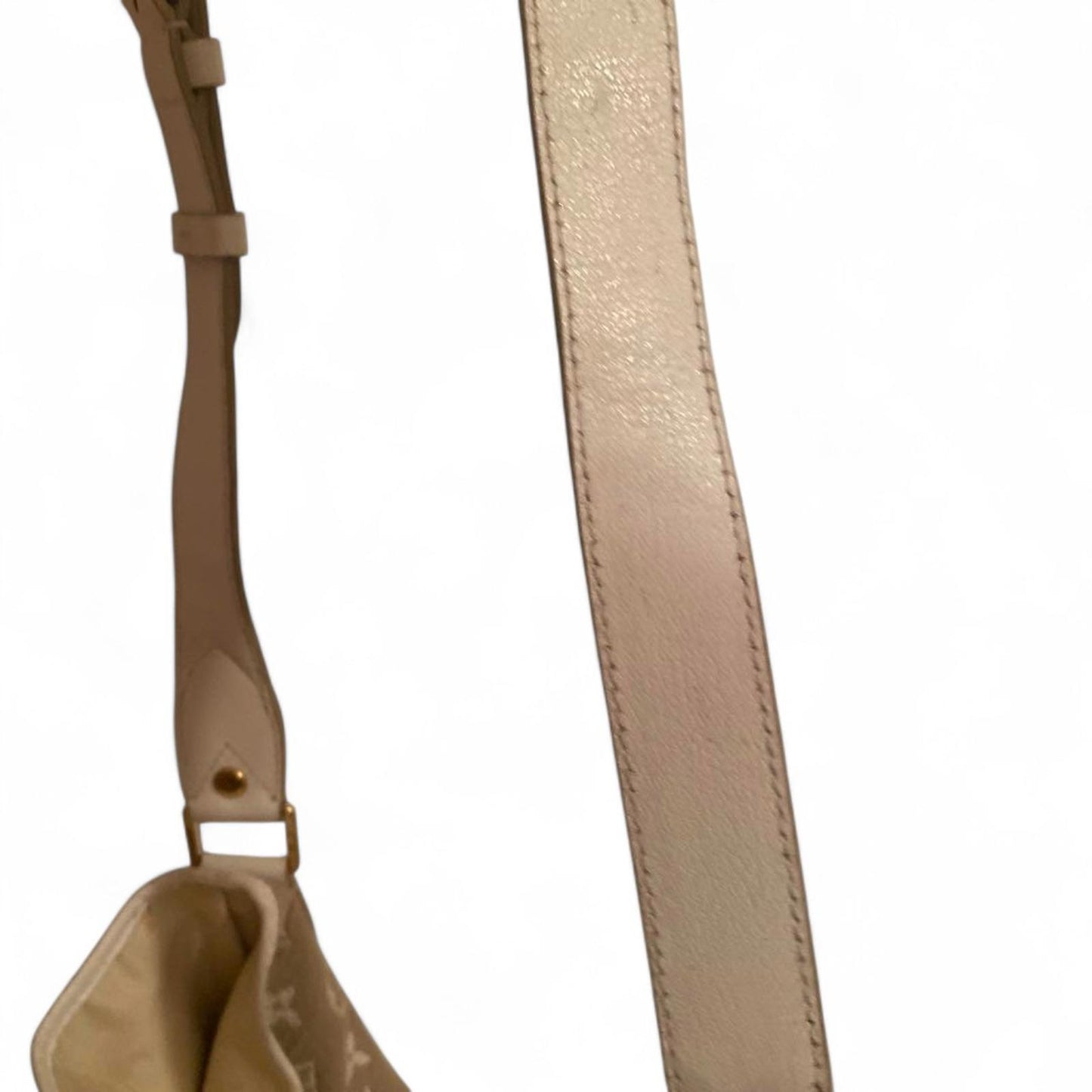 Louis Vuitton - Beige Monogram Canvas Hobo Bag with Leather