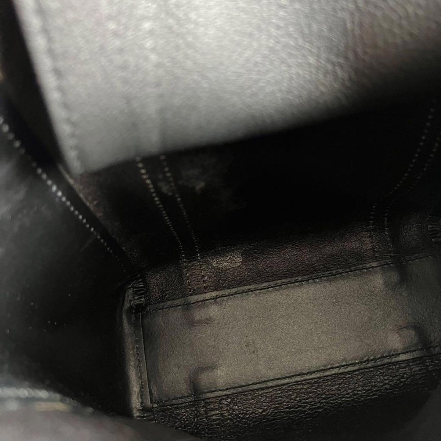 Balenciaga - Everyday Gray Shoulder Bag