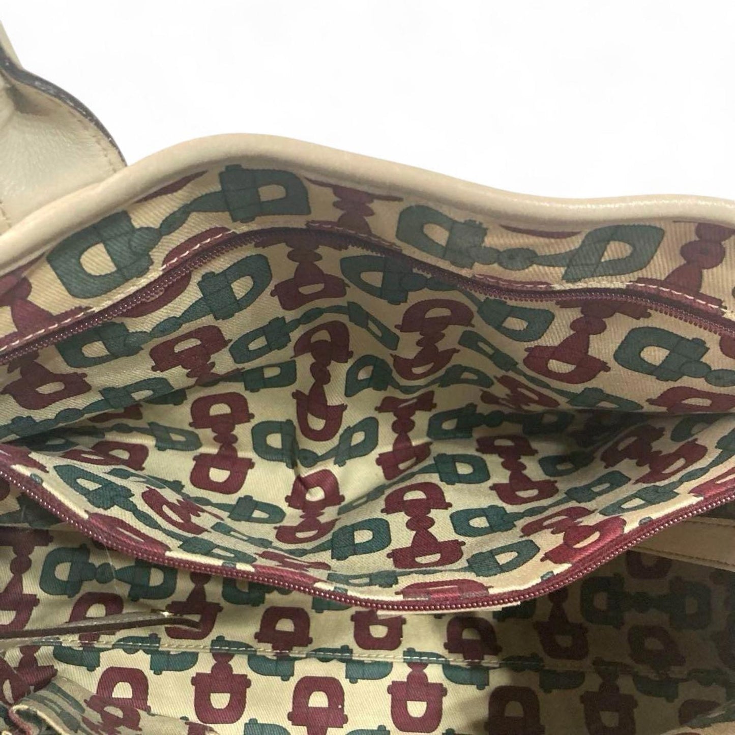 Gucci - Beige Monogram GG Canvas Tote Bag