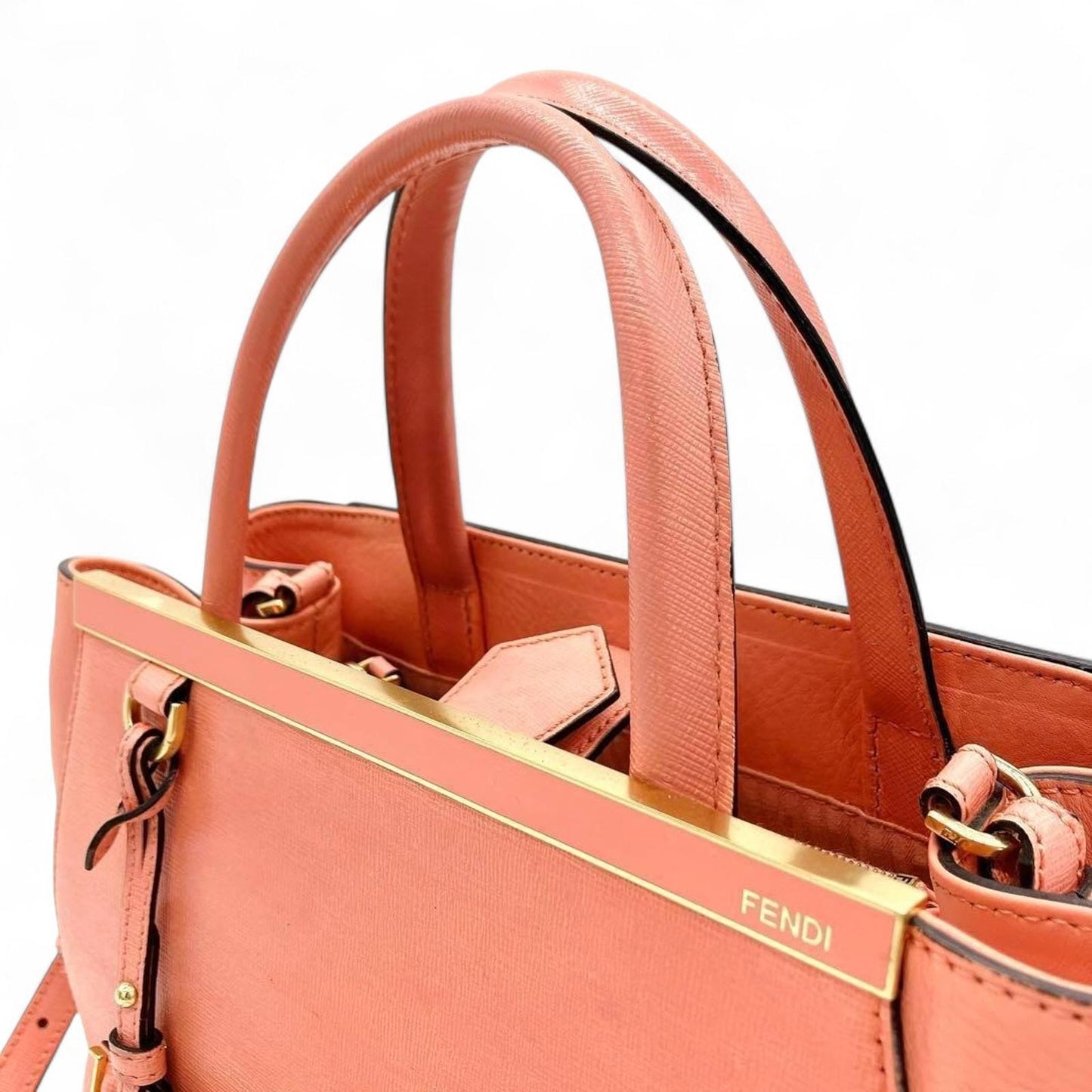 Fendi - Pink Leather Handbag Adjustable Strap