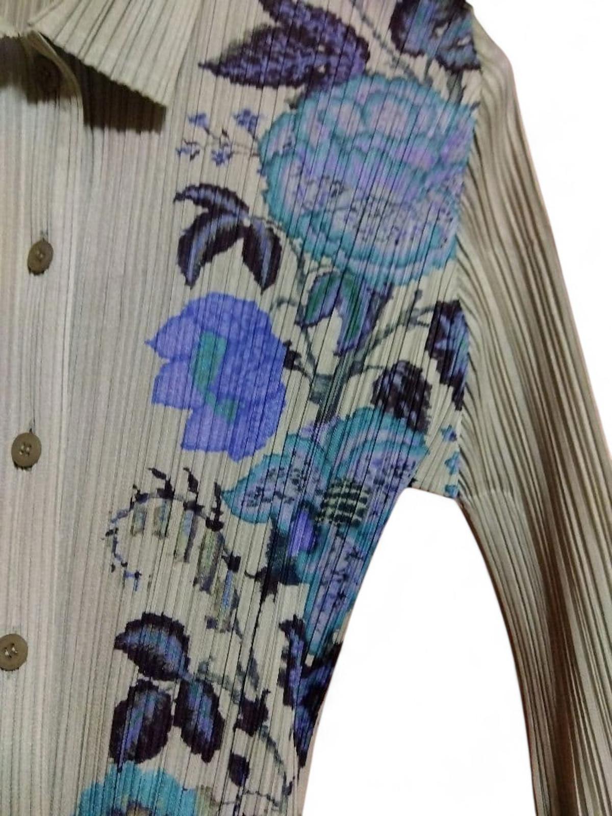 Issey Miyake - Pleats Please Ribbed Blouse Blue Floral Design